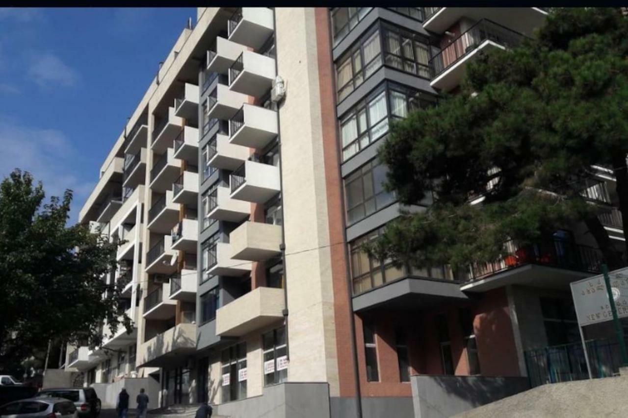 Sunny Apartment Ortachala Tbilisi Buitenkant foto