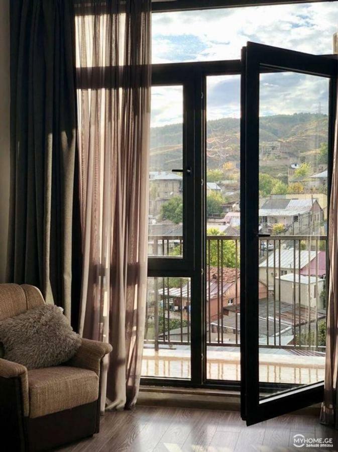Sunny Apartment Ortachala Tbilisi Buitenkant foto